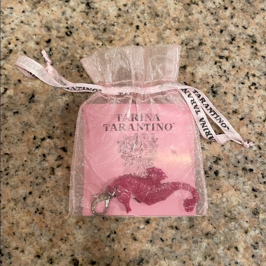 Magenta Seahorse Tarina Tarantino 41$